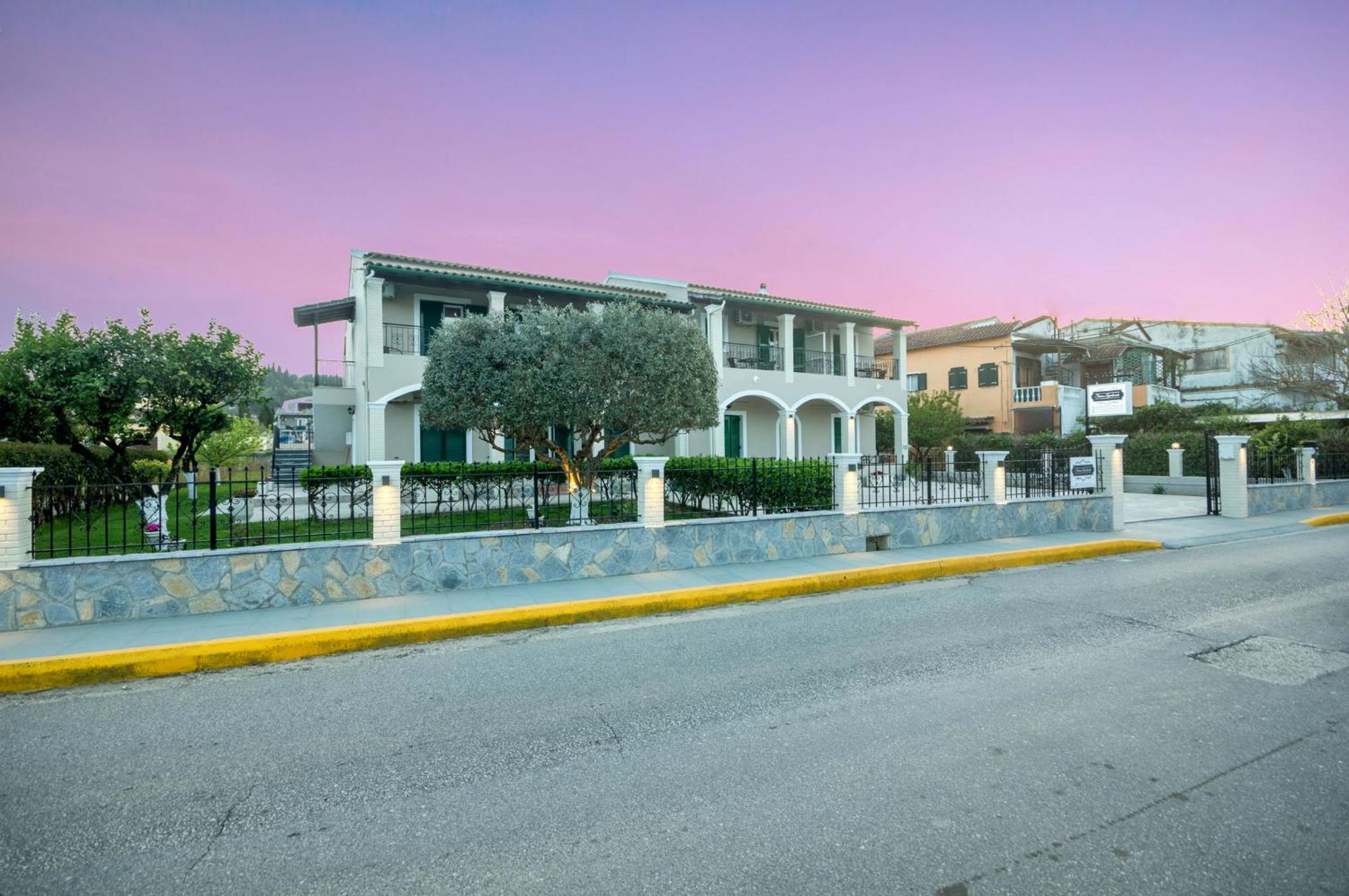 Stavros Apartments Kontokali Next To Gouvia Marina Εξωτερικό φωτογραφία